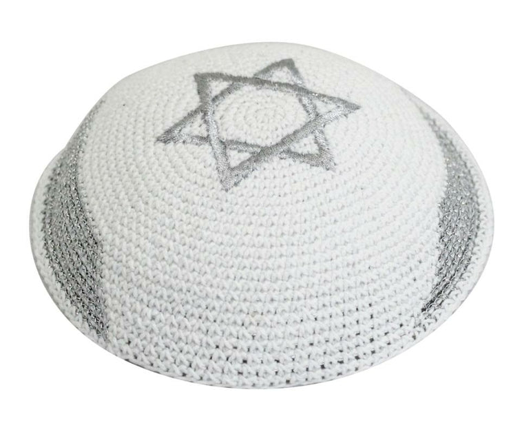 Kippa 17 CM TRICOTé avec éTOILE DE DAVID argent