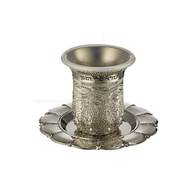 Verre à kidouch en métal argenté sans pied et déco strass