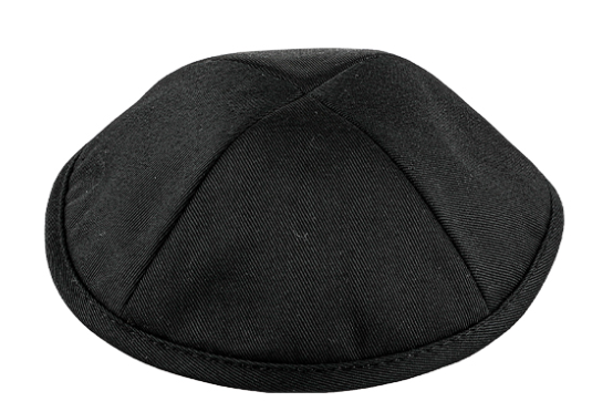 Kippa en tissu noir 4 parts avec liseré taille 18 cm