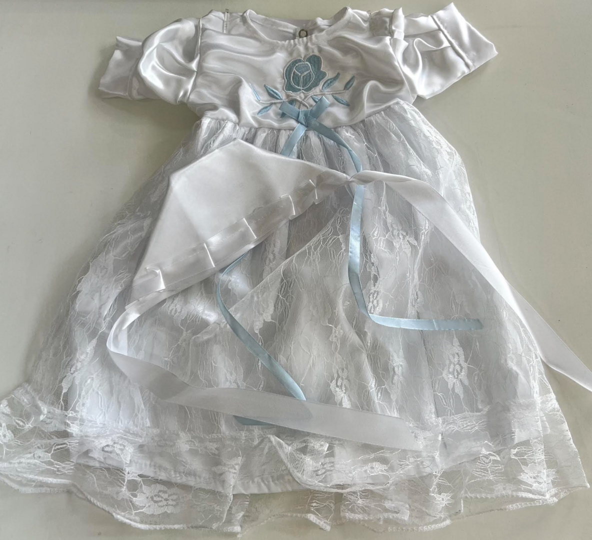 Robe de Mila pour le bébé