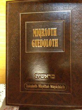 Mikraot guedolot commentaires des parachiot toledoth , Wayetse, Wayichlakh (Vol 3)